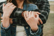 What Are the Top Trends in Emerald Engagement Rings for 2024?